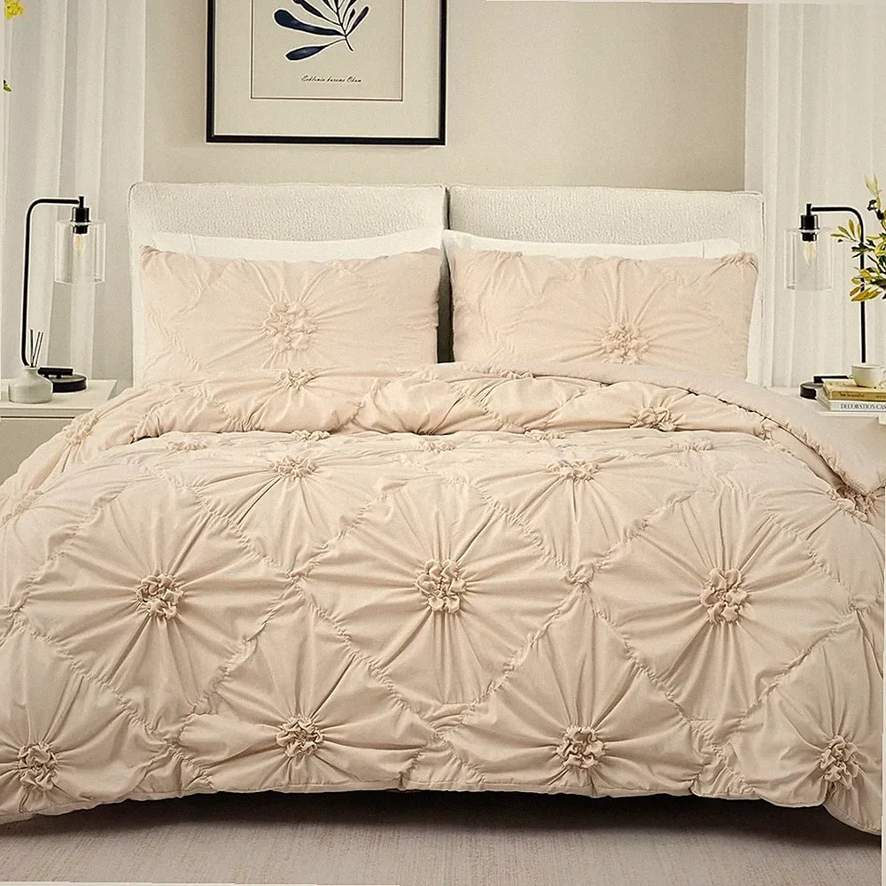 Quilts Queen Size Elegant Flower Bedding Set with 2 Pillow Shams, Lightweight So